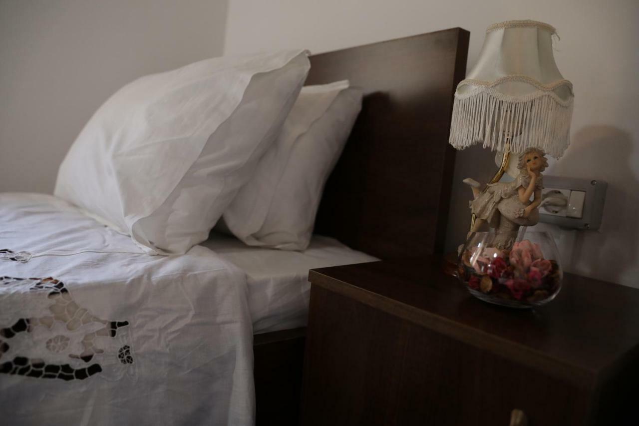 Guest House Mikel ベラト エクステリア 写真