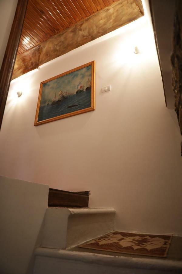 Guest House Mikel ベラト エクステリア 写真